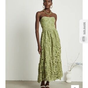 Elegant Strapless Green Lace Dress